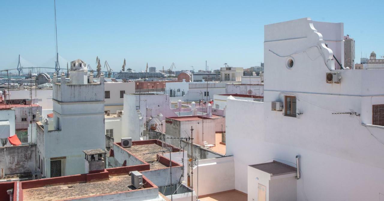Apartamento Aires Mediterraneos Apartment Cadiz Luaran gambar